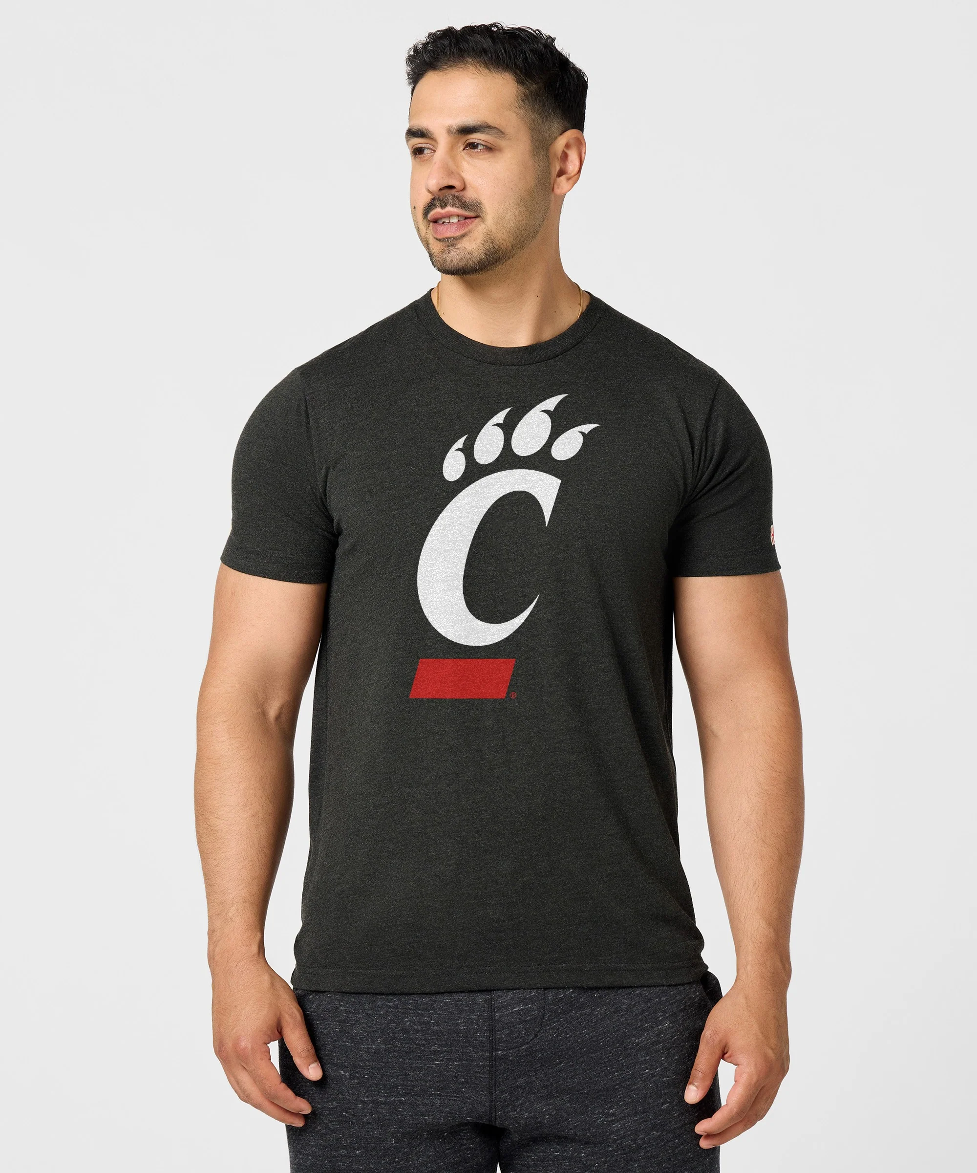 Red and Black - Image 3